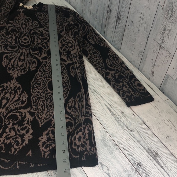 Soft Surroundings Asymmetrical Filigree Topper Sweater Medium - Picture 7 of 8